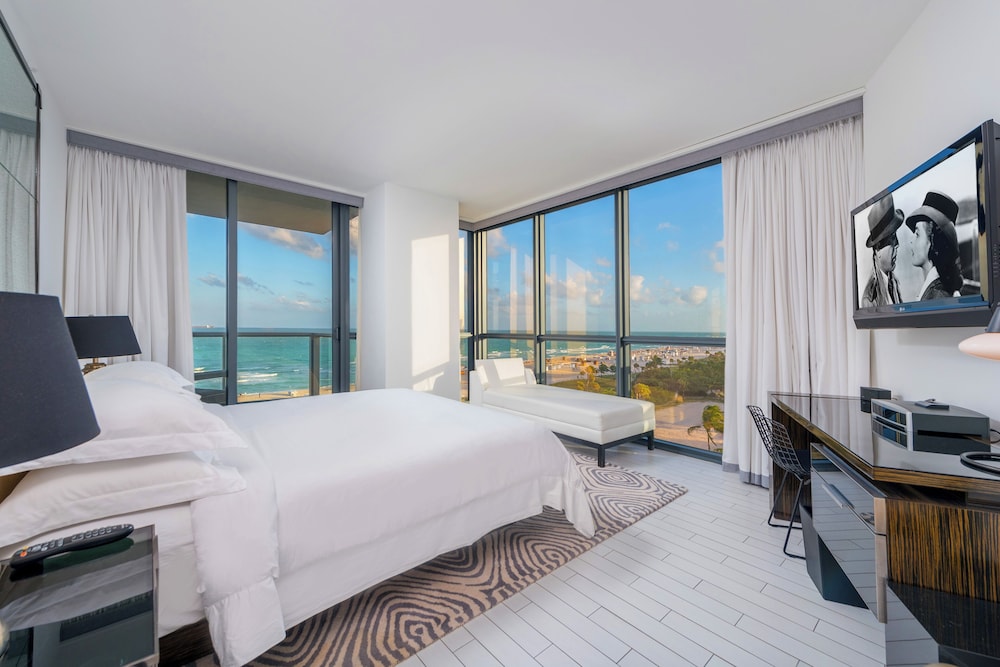 Luxury Vacation Rentals in South Beach by LRMB