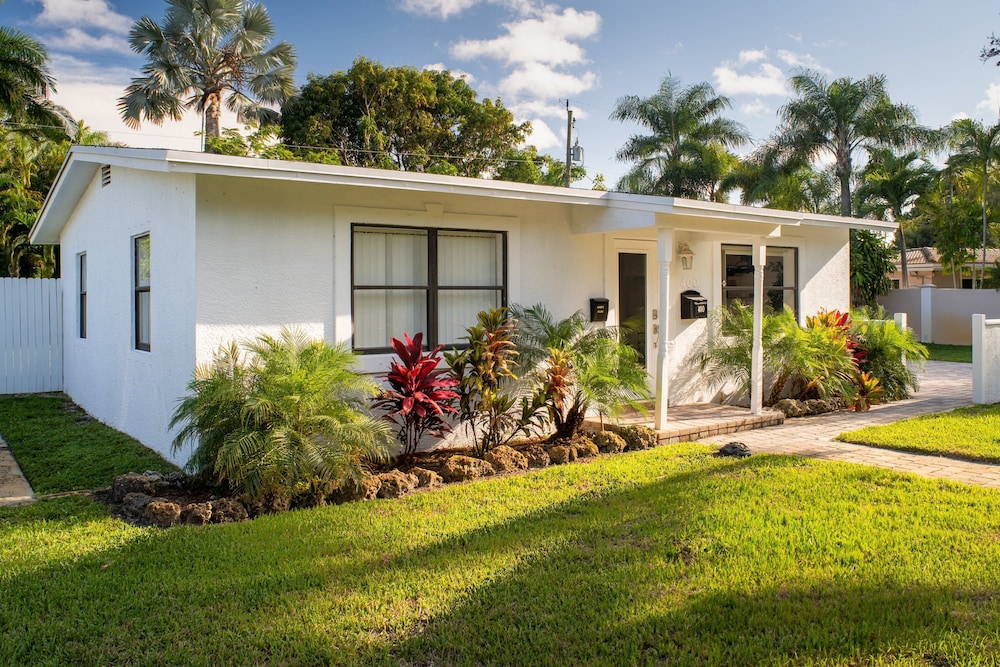 Spacious 3BR Home 2 Baths Amazing Pool Area