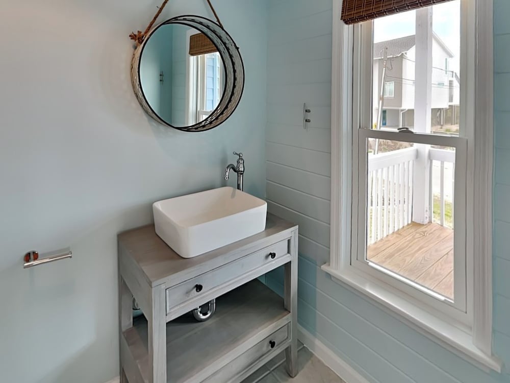 The Last Dollar Cottage by Topsail Realty