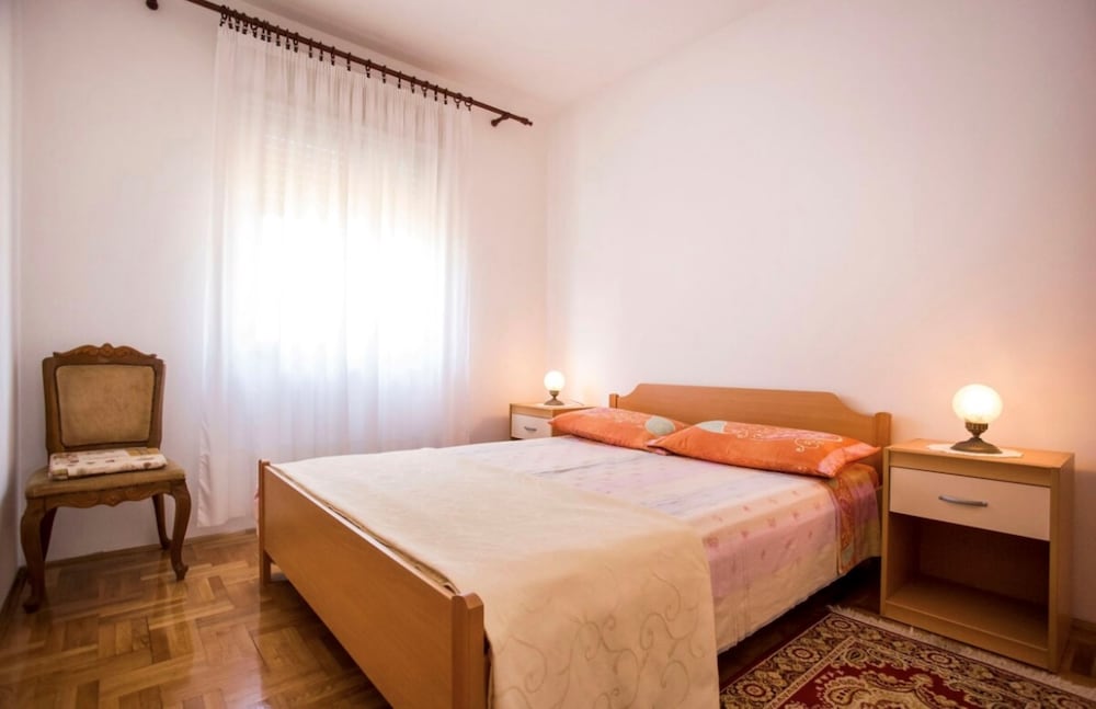 Apartments Folo