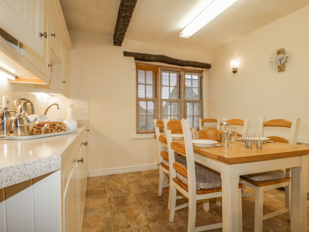 Ale Cottage