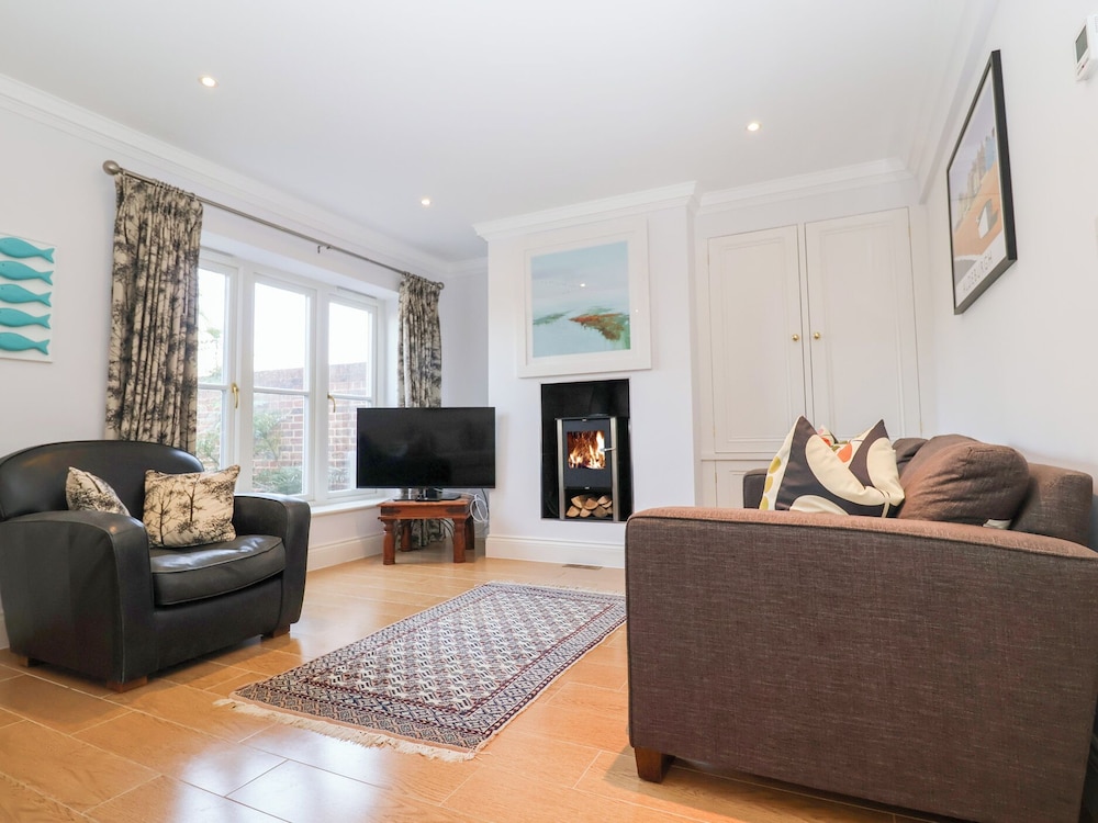 6 Willows Green