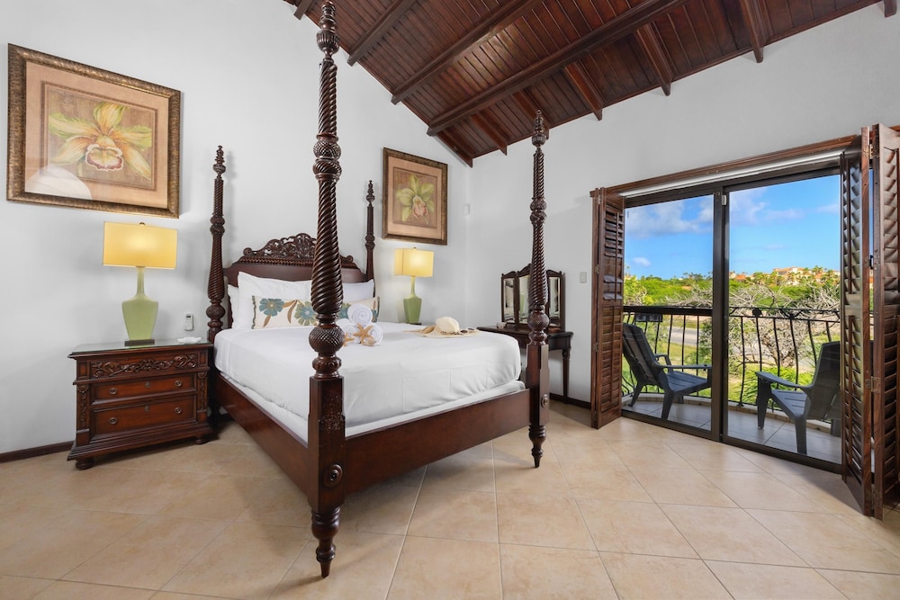 Gold Coast Townhome w Pools GYM 24 7 Security