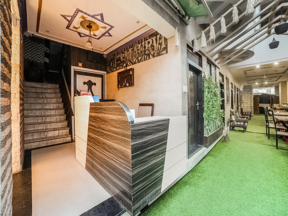 OYO 36289 Hotel Maurvi view 3