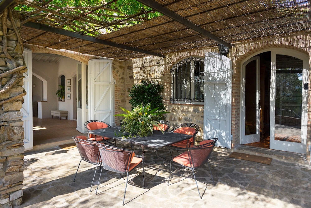 Fattoria Valtellina by Boutique Tuscany