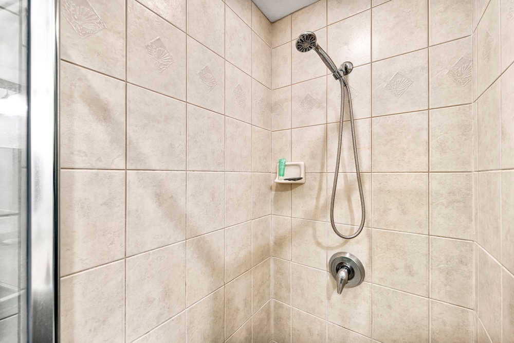 Luxury - Gated Community - Experience Paradise! - Vrkcv