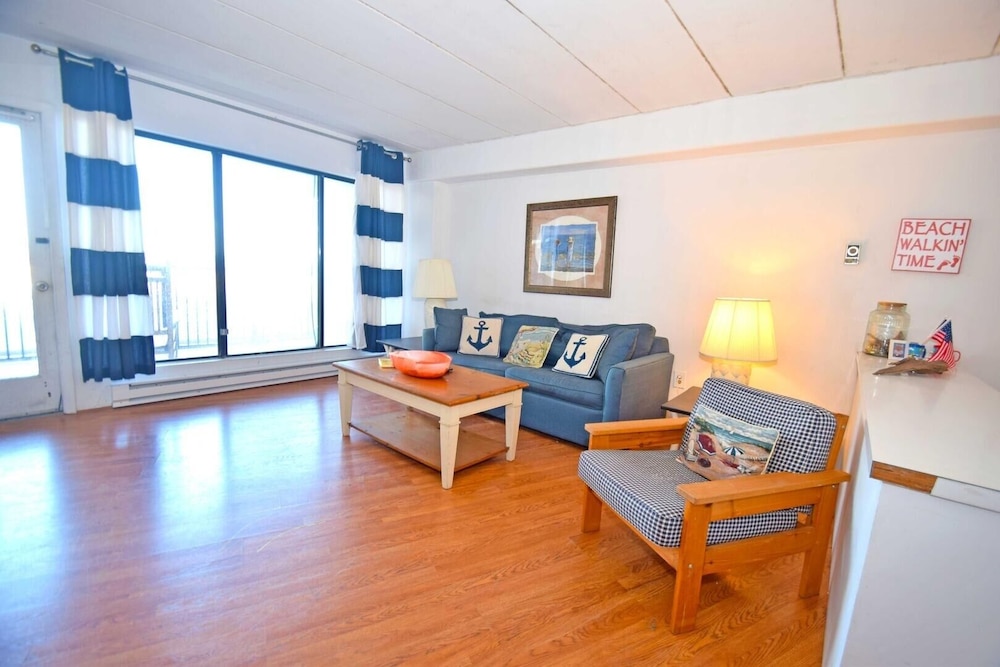 High Point South 1G - 1 Br Condo