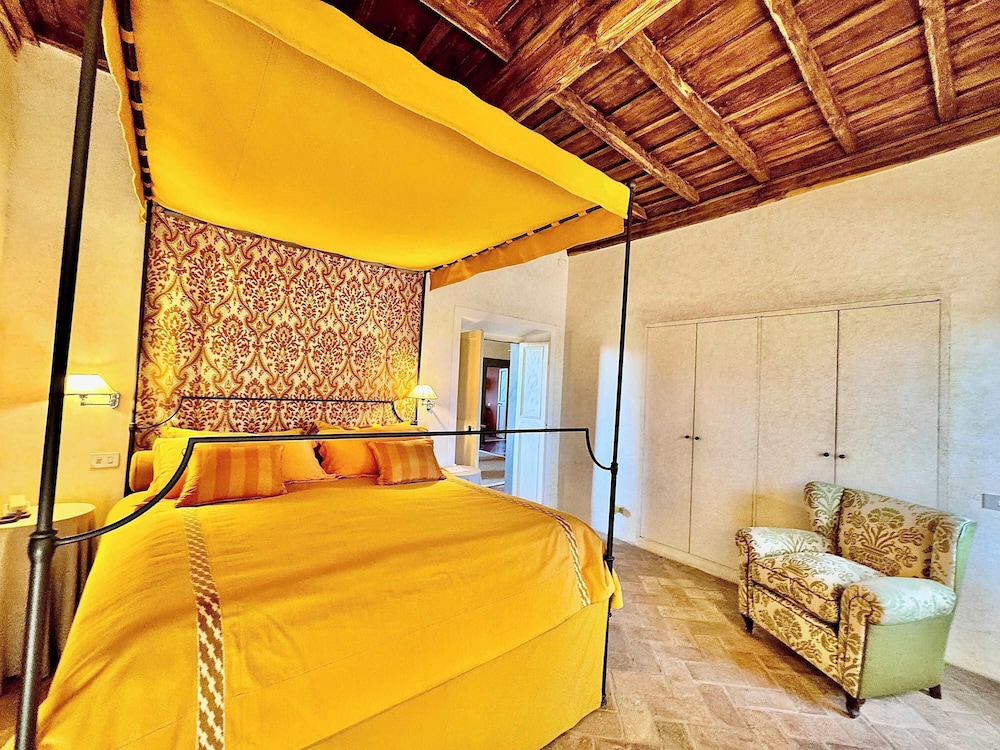 New Estate of Joy a Magnificent Historic Villa Near Rome on Glorious Ground Pool and Olives Galore