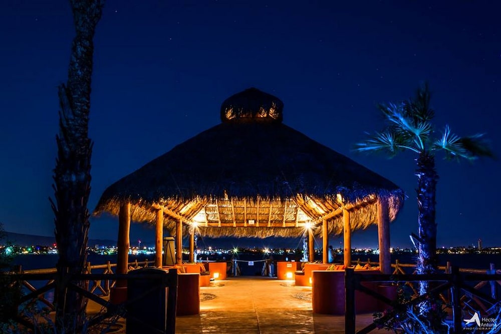 Paraiso Del Mar Resort A104 3 Bed by Casago