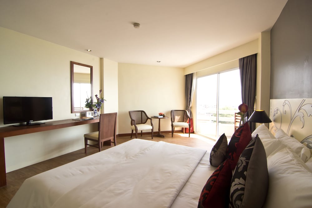 GRAND JOMTIEN PALACE HOTEL