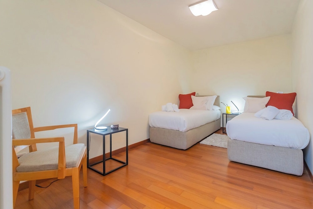 Villa Infinity by Rent all Como