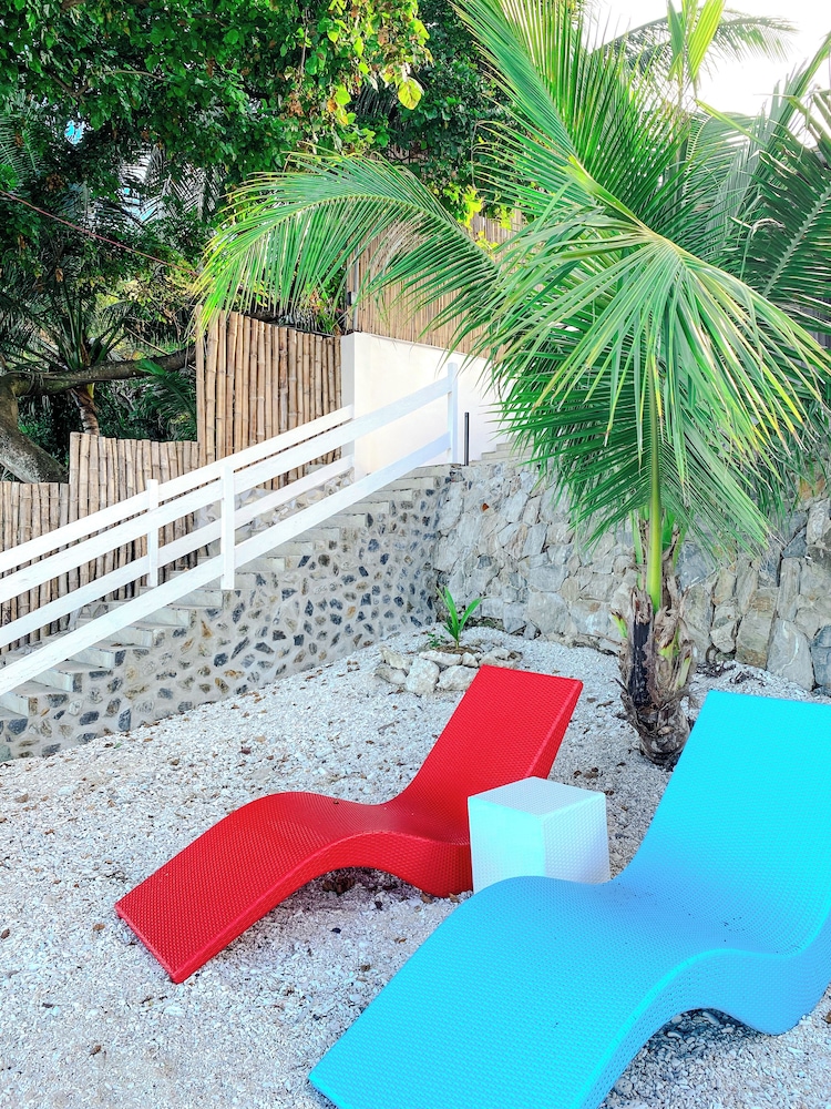 The South Hideaway Oslob