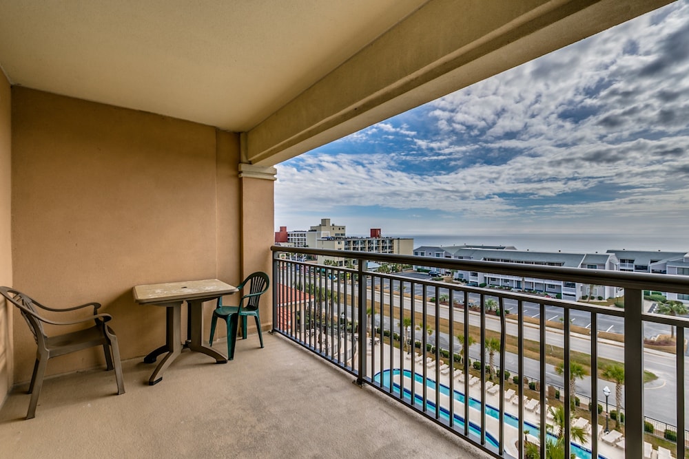 Tilghman Beach and Golf Resort by Condo-World