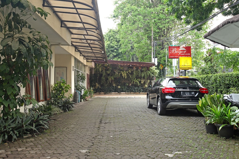 Photo 13
