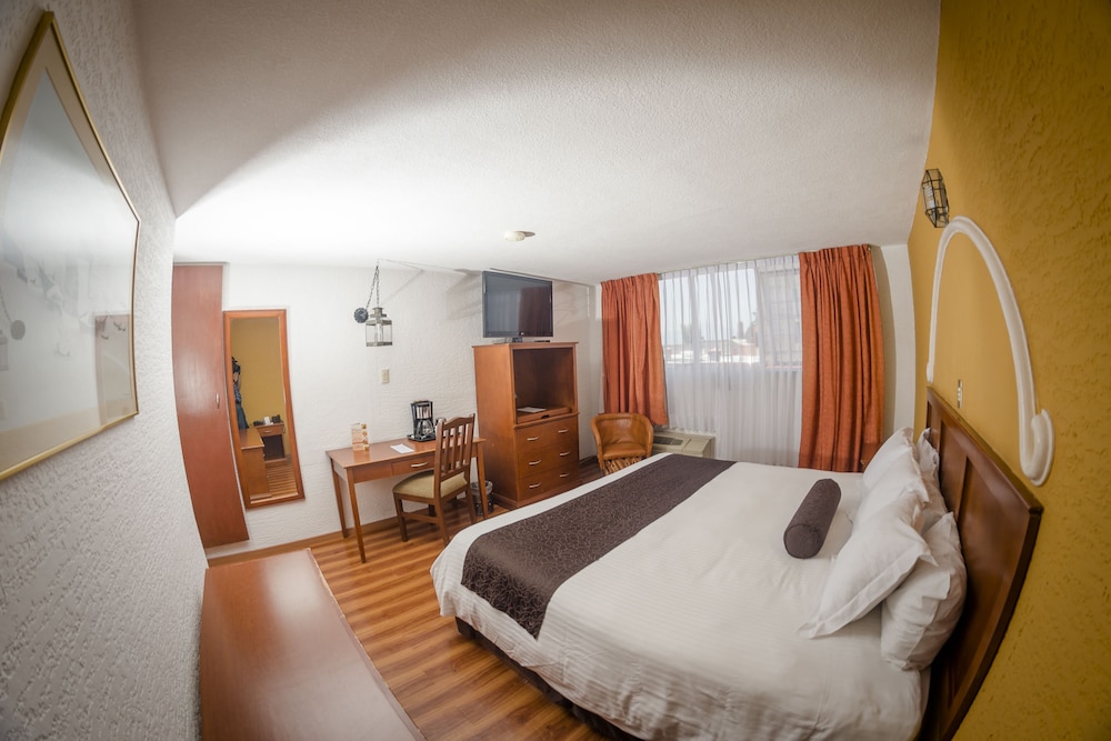 Howard Johnson Calle Real Morelia - Property Image 32