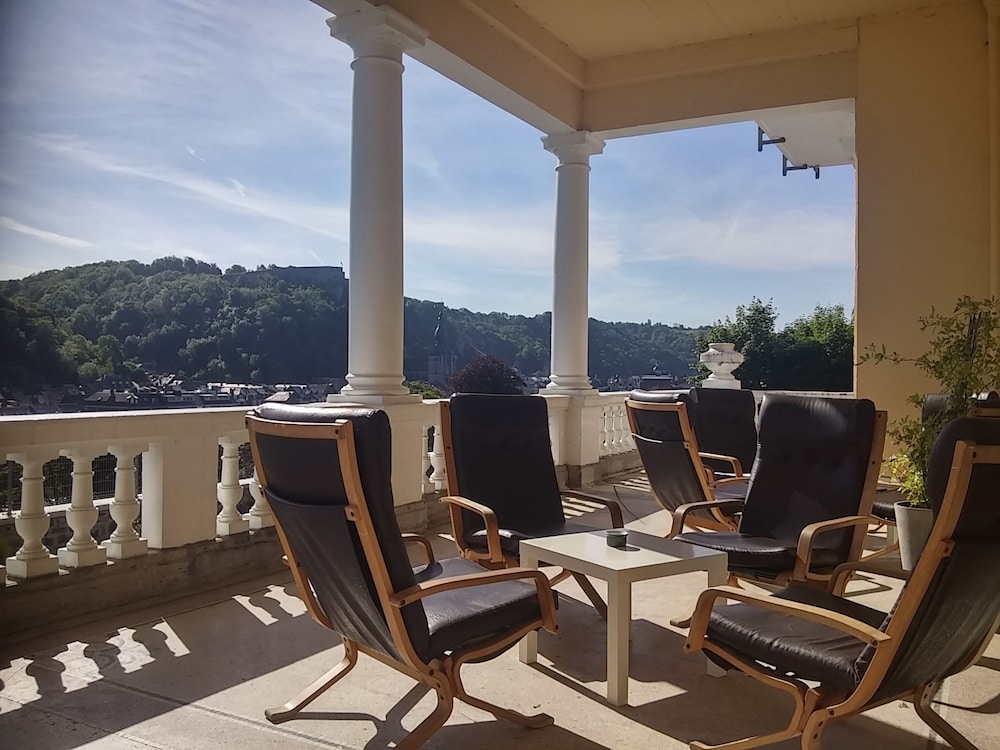 Splendid Palace Dinant Hostel