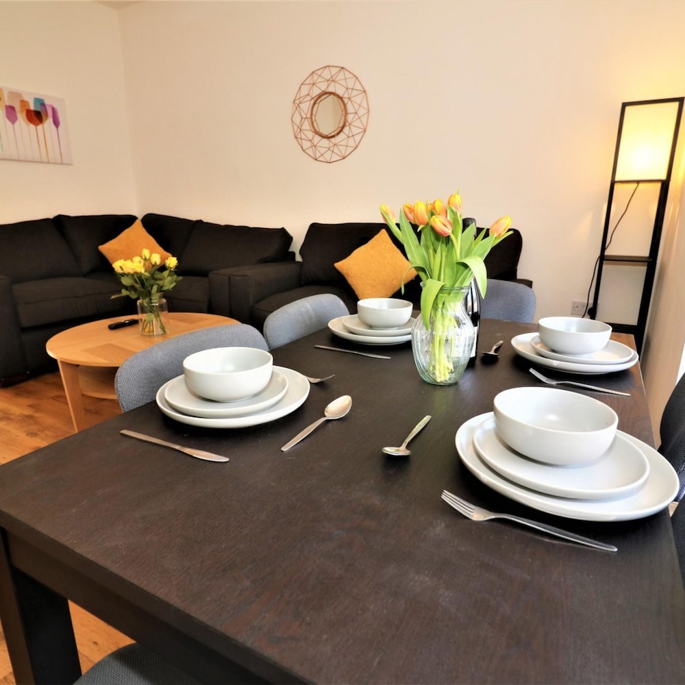 No 9 Bonnet Apartments - 3 Bed