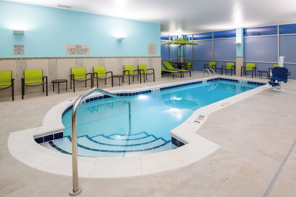 SpringHill Suites Fort Wayne Southwest view 4