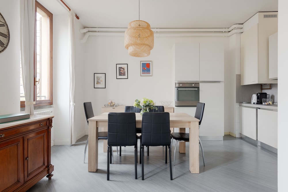 Brera Apartments in Garibaldi