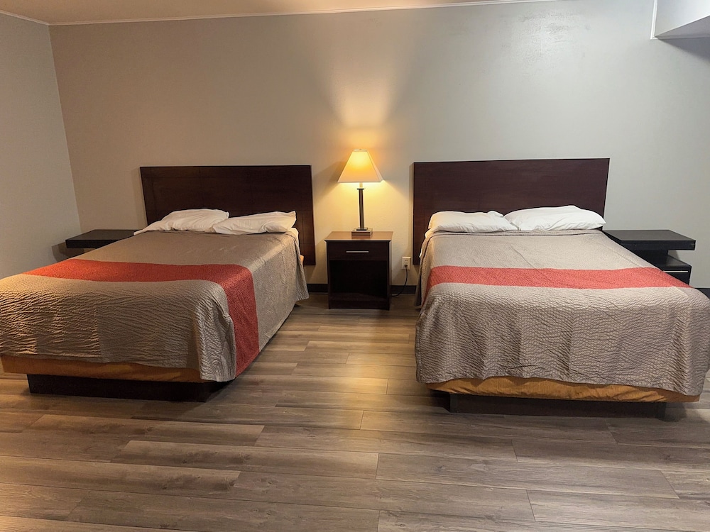 SILVER BELL MOTEL