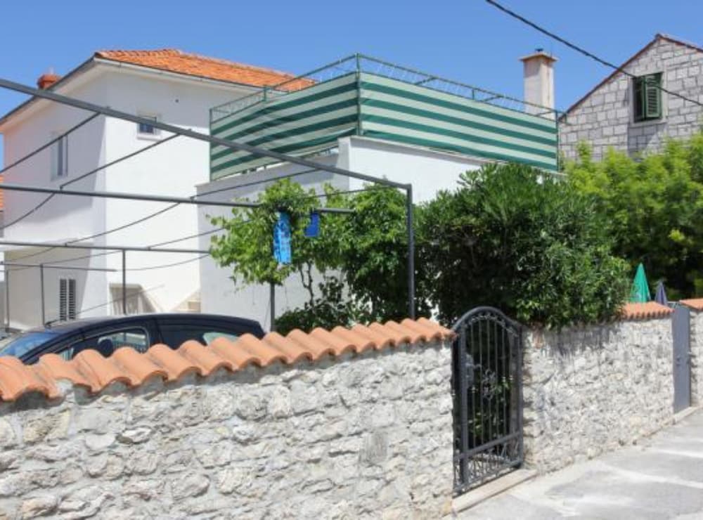 Apartments K Supetar