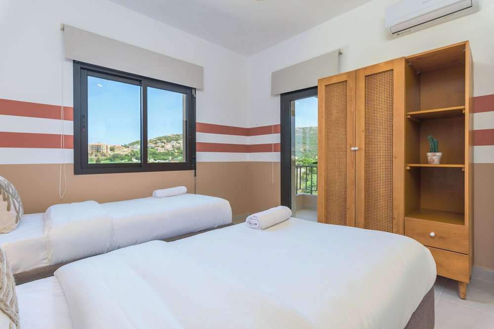 Glow Studios & Apartments in Batroun