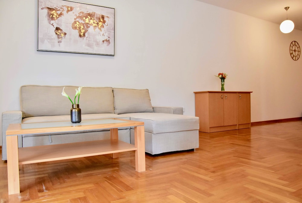 Pervanovo Apartments