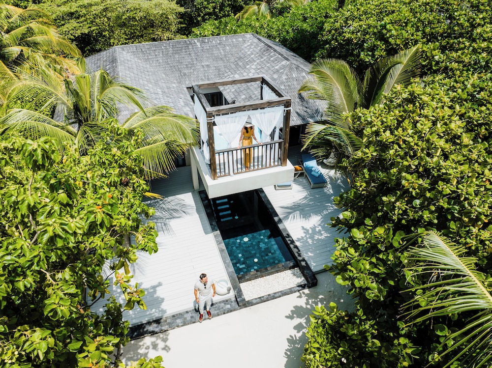 Kuredhivaru Resort & Spa Maldives by Accor