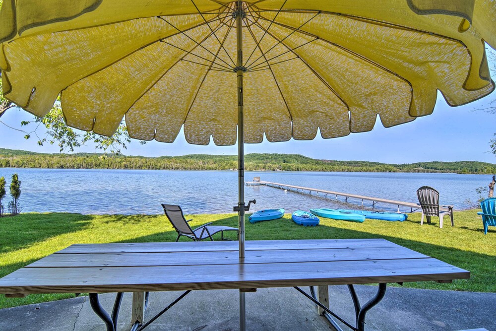 Lakefront Bellaire Getaway w/ Kayaks, Dock & Grill view 5