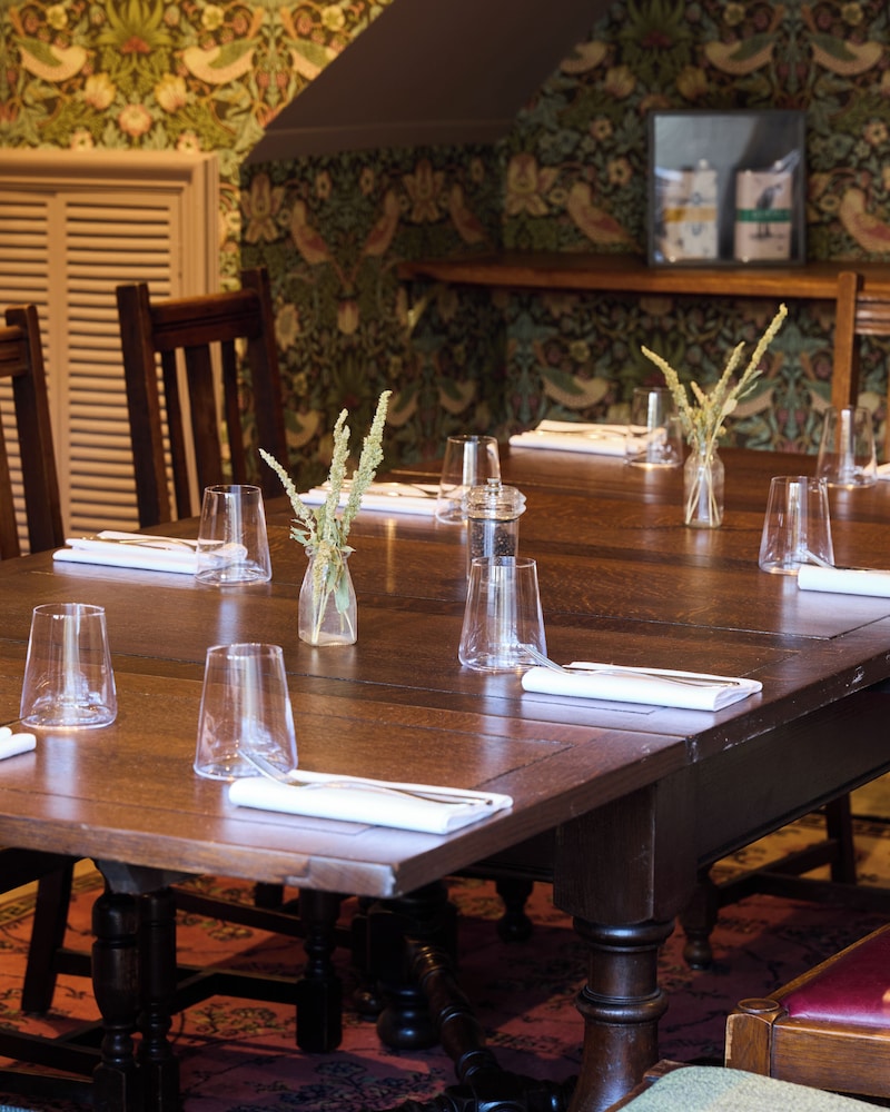 The Plough Inn