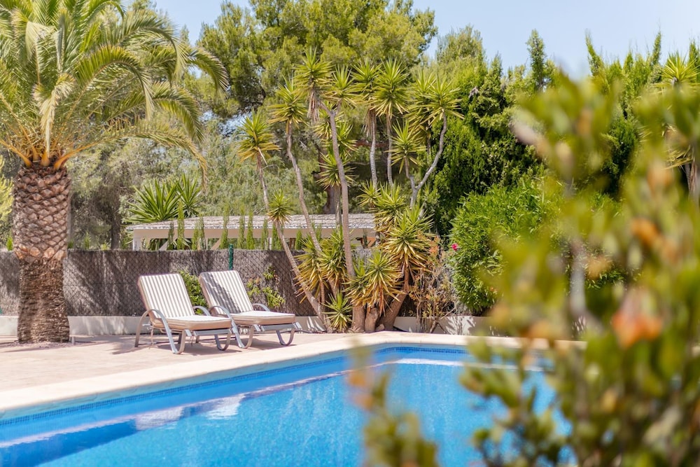 Villa Eva in J vea With 3 Bedrooms and 2 Bathrooms