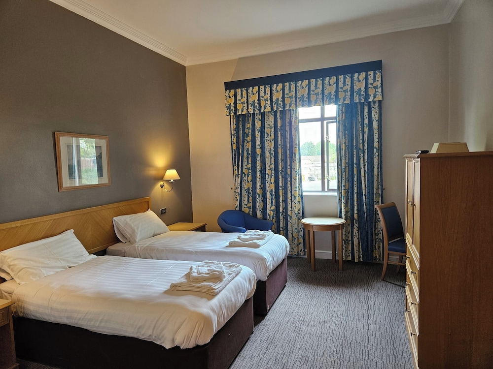 Leicester Vacations - OYO Blaby Westfield Hotel - Property Image 10