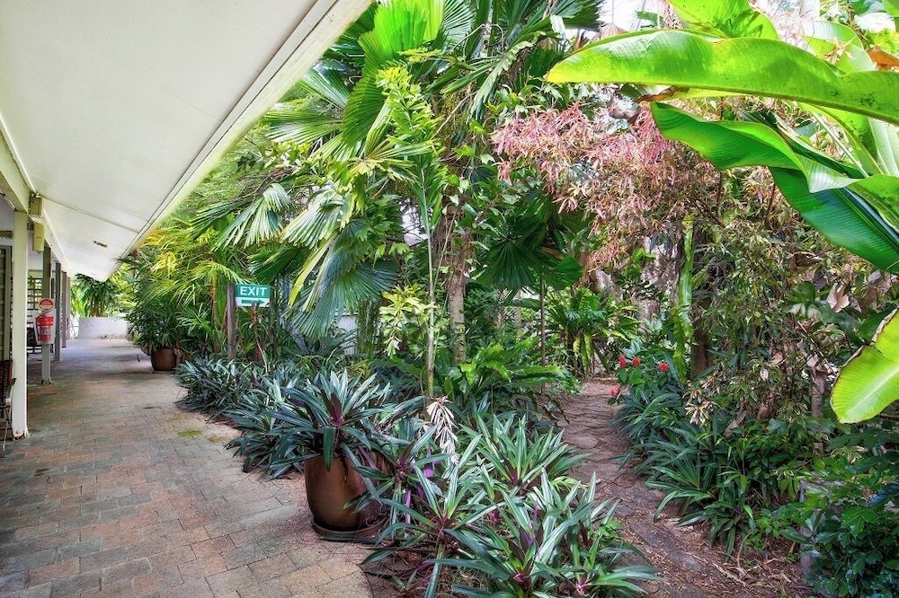 Mission Beach Lodge