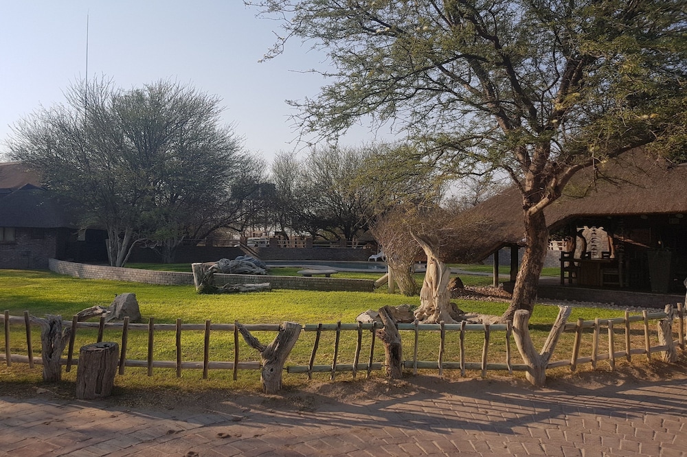 Grassland Safari Lodge