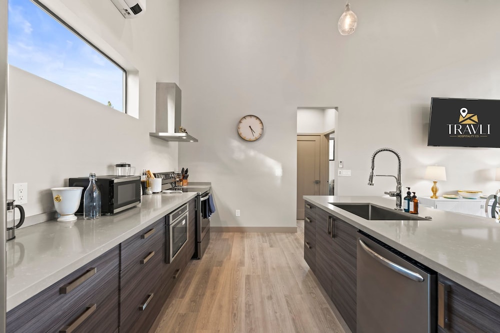 NEW Moondance Red Rock Retreat Epic Views