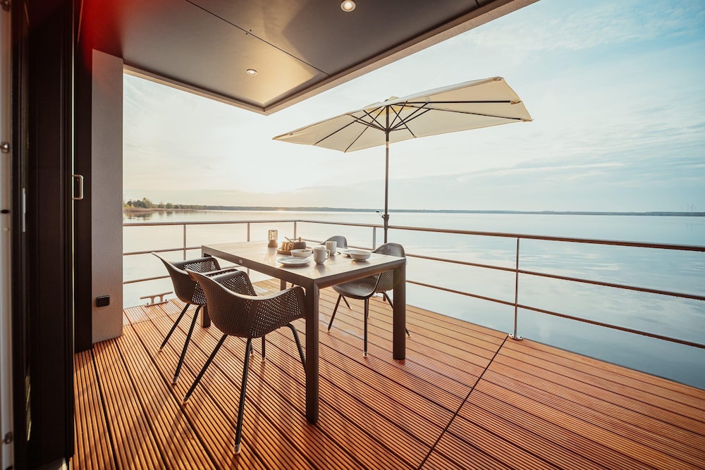 Hausboot fur 4 Personen auf dem Grabendorfer See