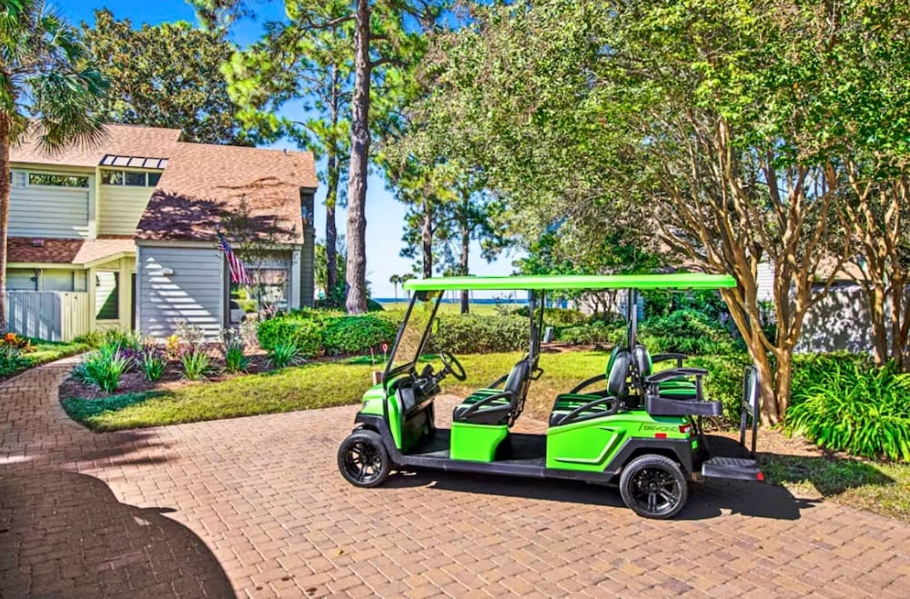 Waterfront Retreat in Sandestin w/ Golf Cart & Free Attraction Tickets!
