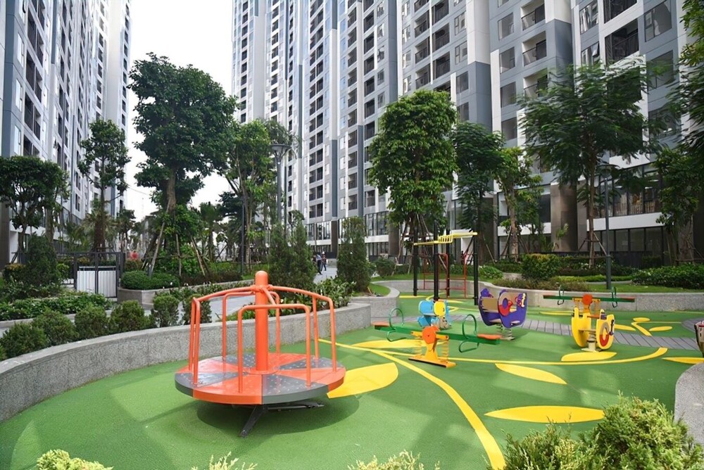 Imperia Garden Apartments - Heart of City