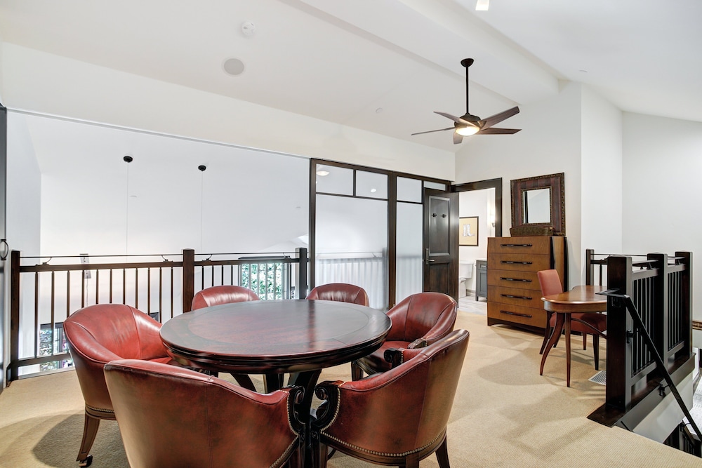 Ski-in/ski-out 3br+loft Condo, Bachelor Gulch 3 Bedroom Condo