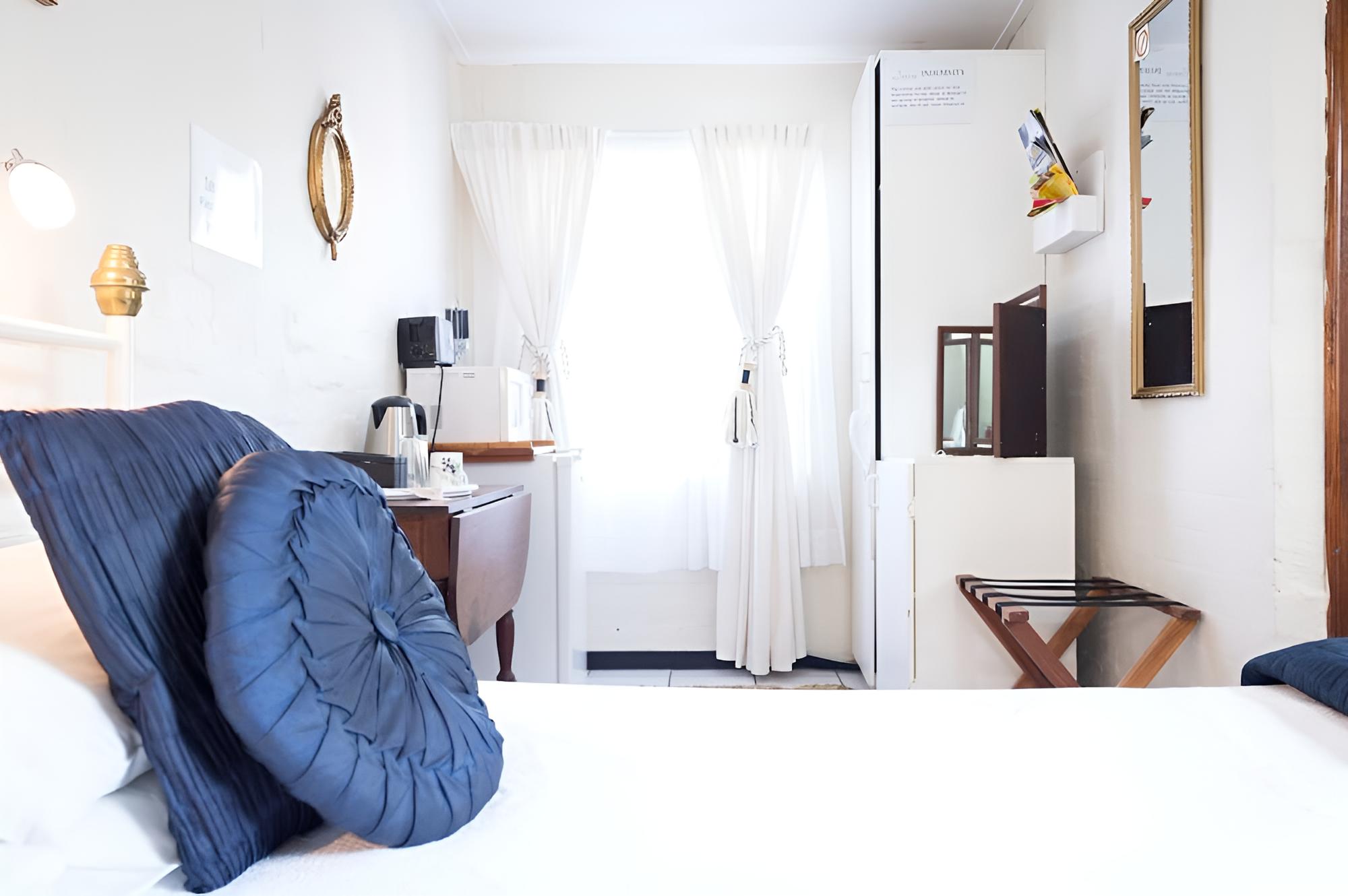 Jean Lee Bed & Breakfast