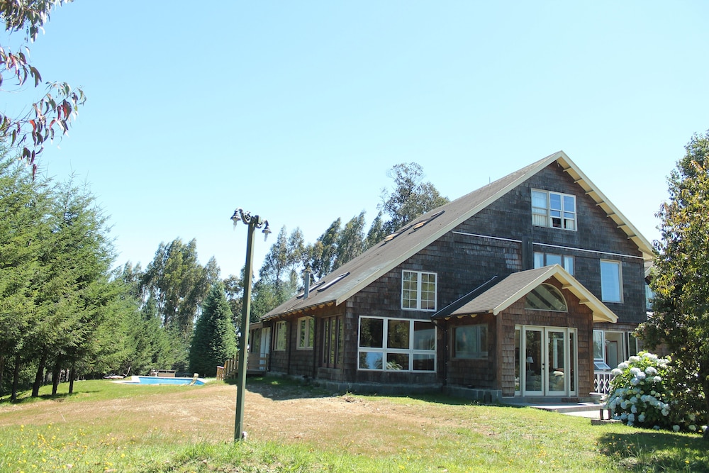 Hotel Alto Puerto Varas