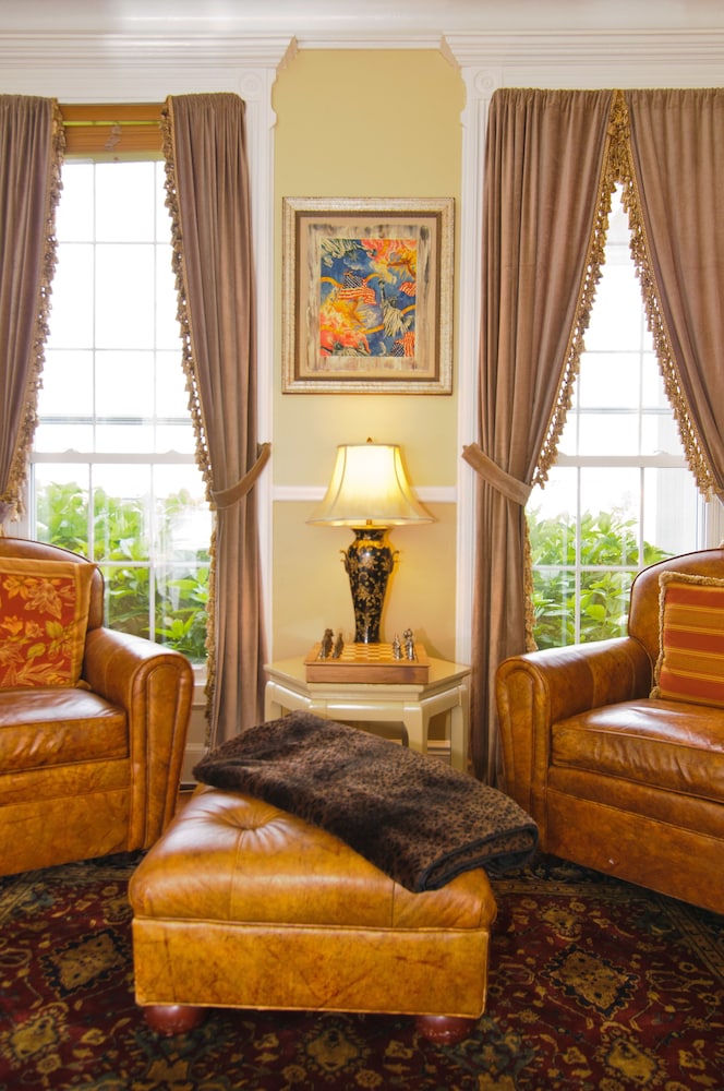 Shorecrest Bed and Breakfast view 2