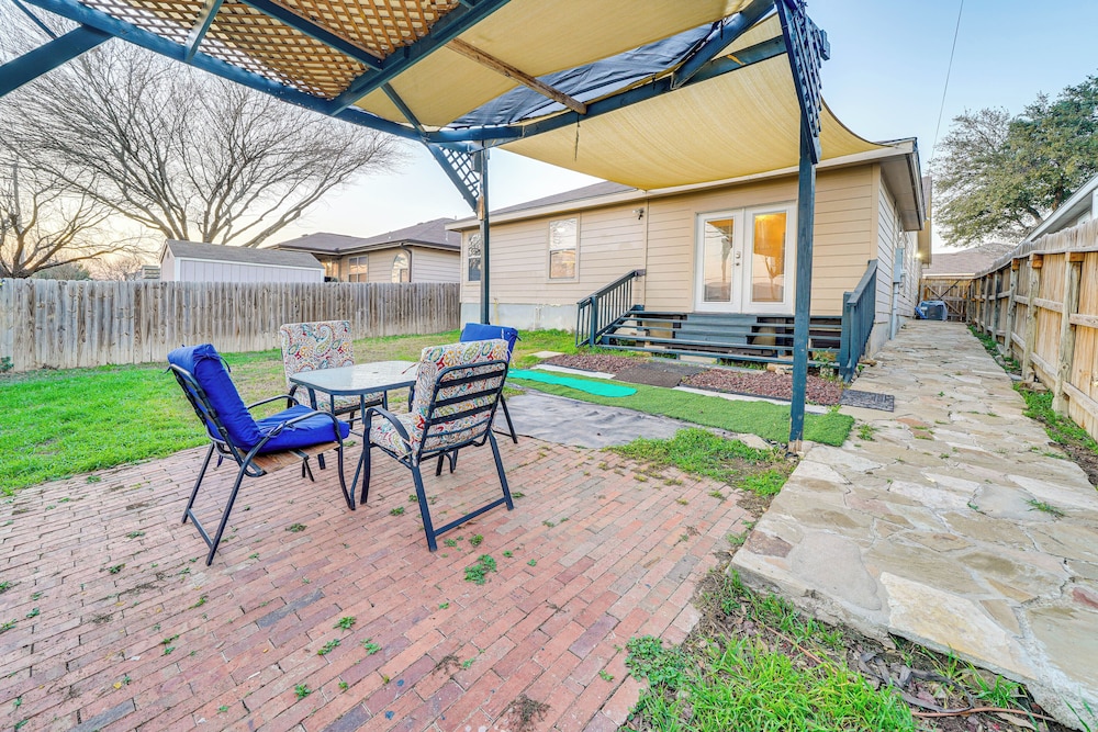 Pool Access & Fenced Yard: San Antonio Family Home