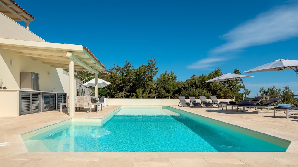 Villa Purple 10 2 in Pantogia