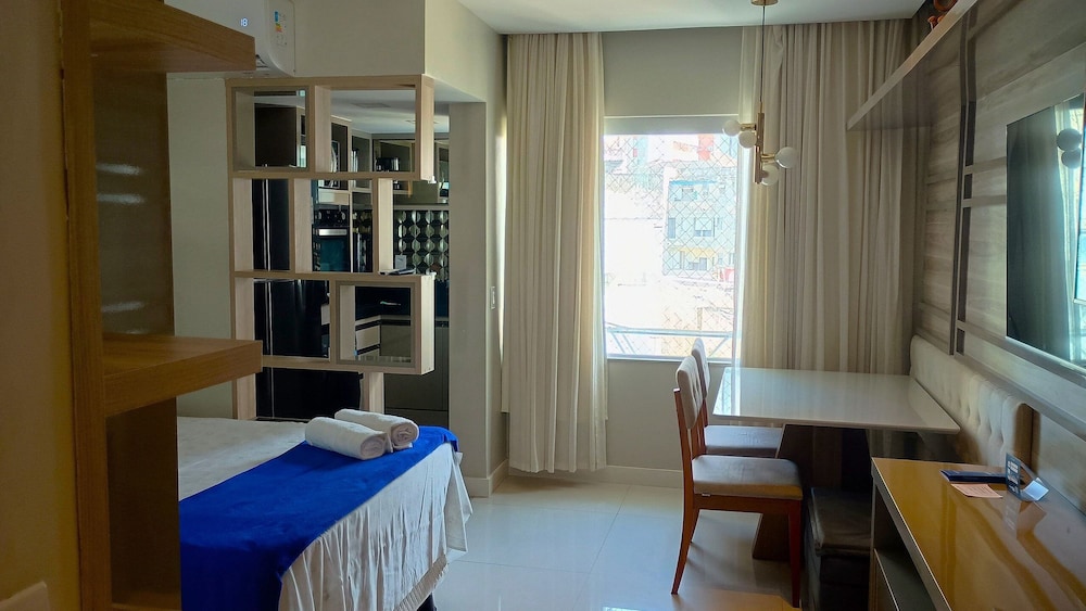 Your Stay With Comfort and Premium Location 550m From Barra Beach Eais