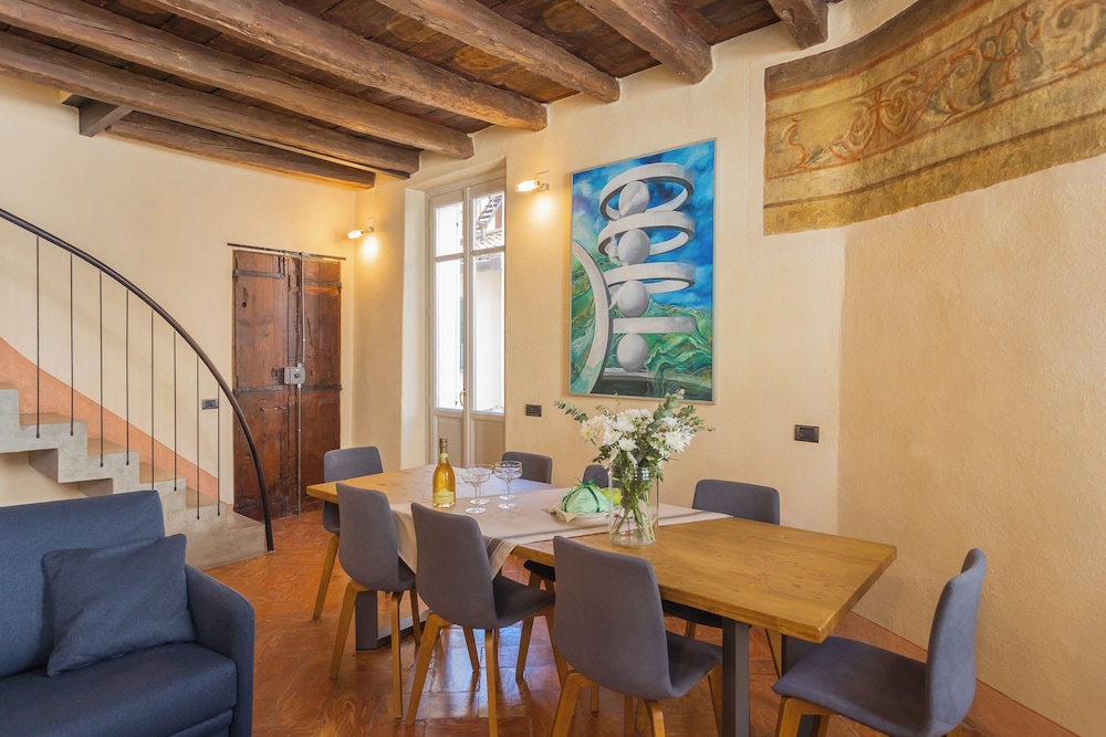 Antiche Mura by Rent all Como