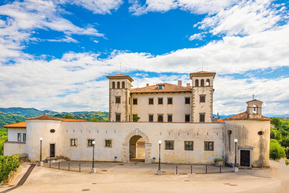 Neda Apartment In Krasno Among Vineyards