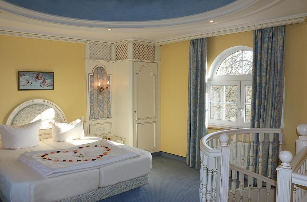 Hotel Spanischer Hof - Property Image 43