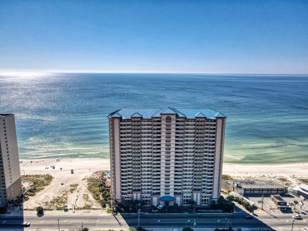 Coastal Condo 807 by Brightwild Beachfront