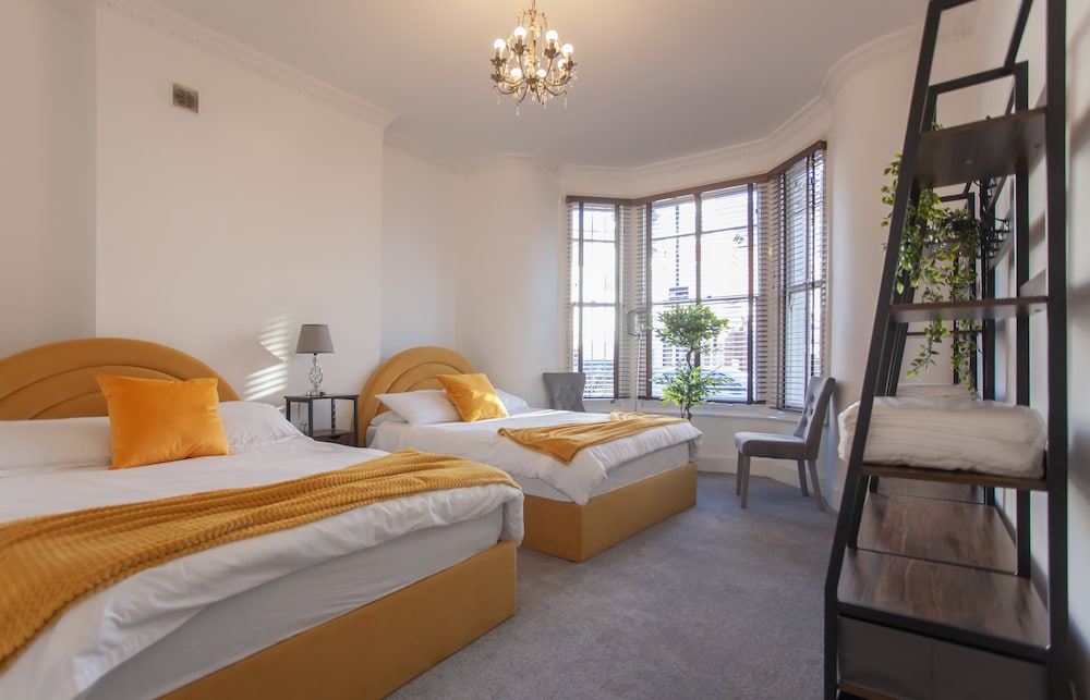 3 bed House Camberwell With Private Garden